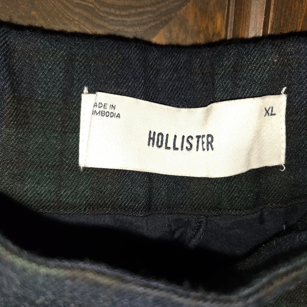 Hollister Green and Black Plaid Skirt - Picture 3 of 6